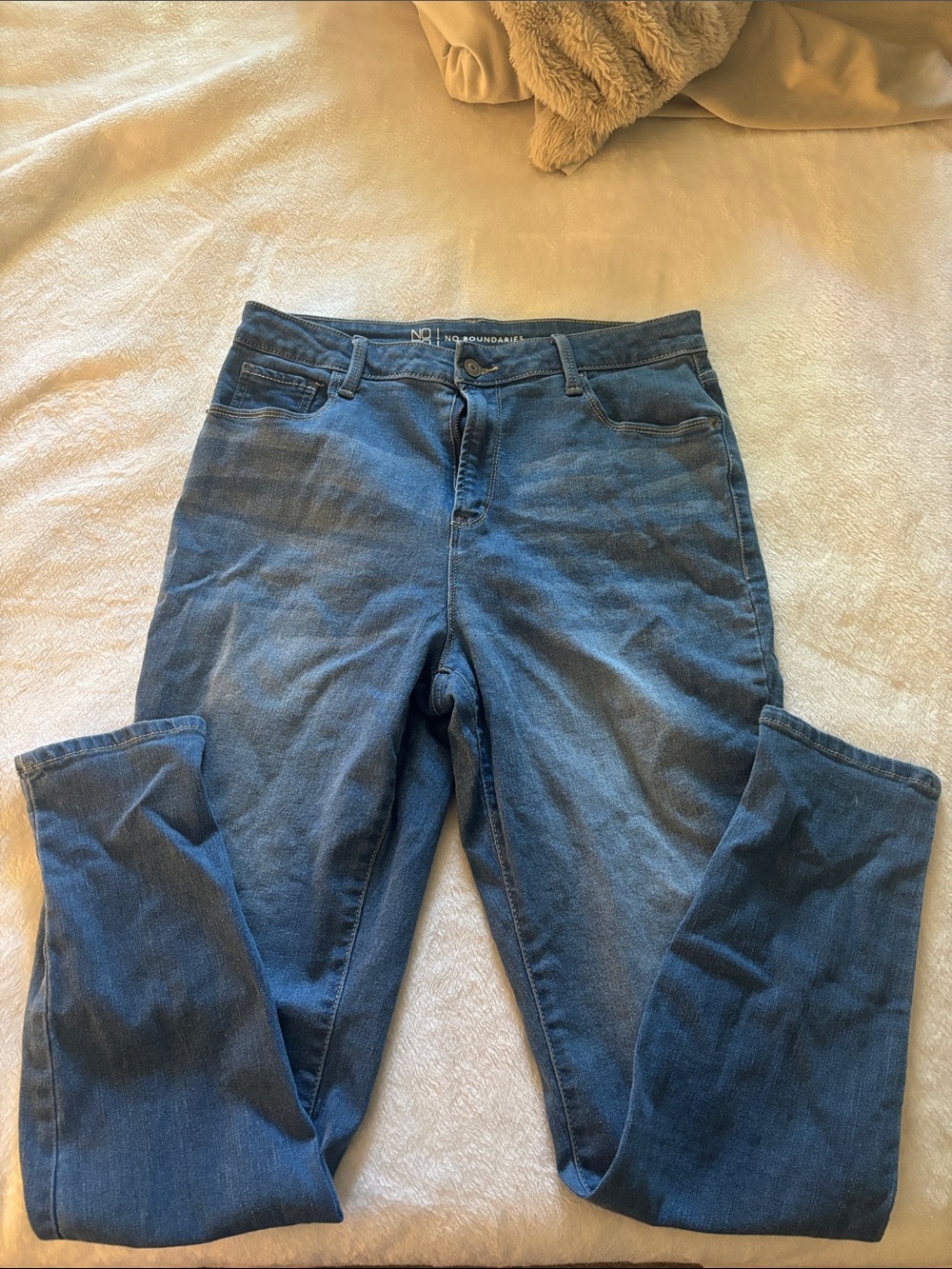 No Boundaries Women's Dark Blue Skinny Stretch Jeans